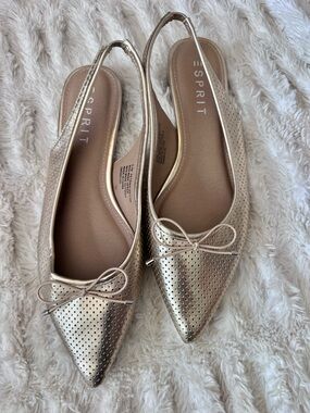 Espirit gold perforated flat slingbacks new